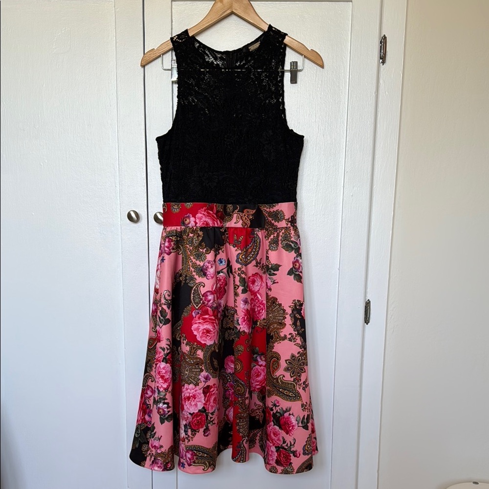 Alexia Admor Scuba and Lace Printer Twofer Floral Paisley Pink and Black Dress M
